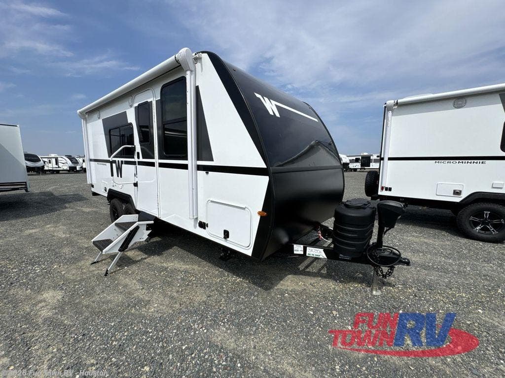 New 2026 Winnebago Micro Minnie 2108FBS available in Wharton, Texas