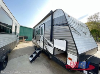 Used 2021 Heartland Trail Runner 21 JM available in Conroe, Texas