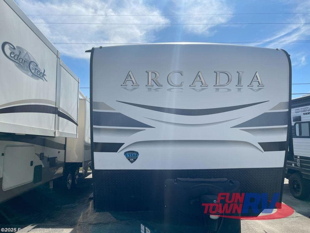 Used 2022 Keystone Arcadia 377RL available in Conroe, Texas