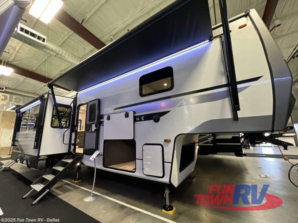 New 2025 Coachmen Brookstone 318RLL available in Rockwall, Texas