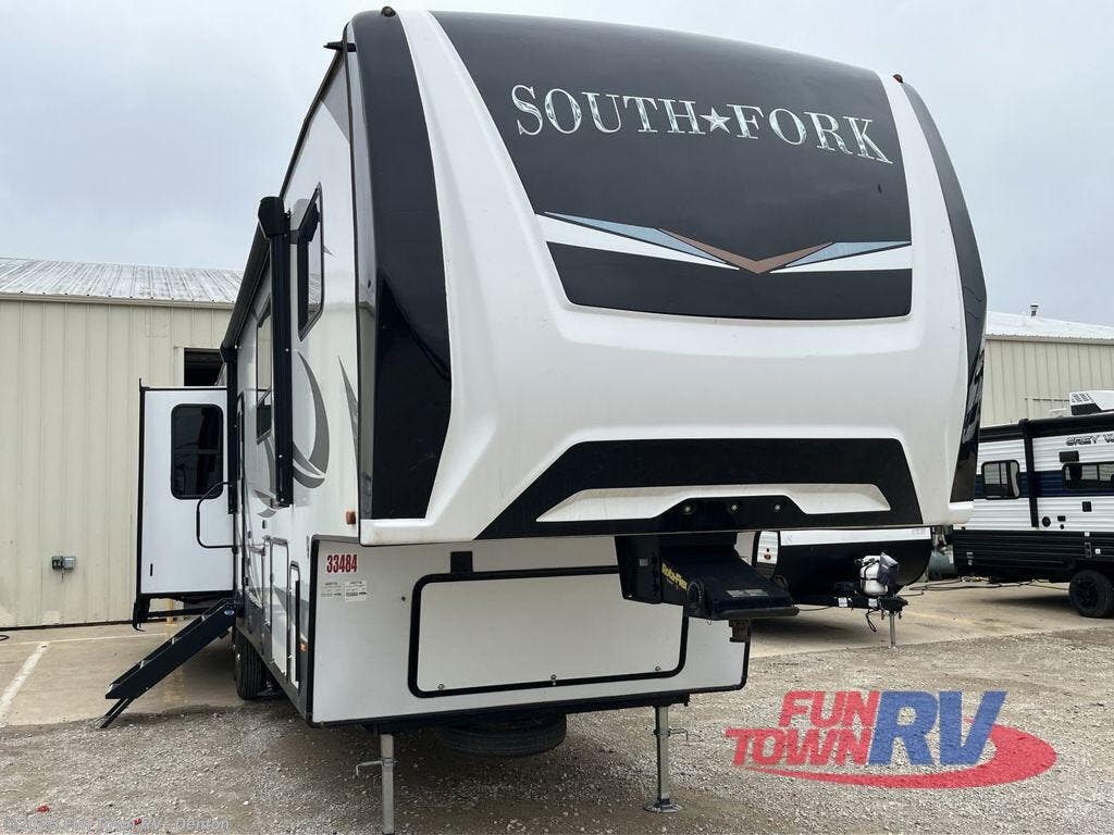人気のファッションブランド！ RV Cruiser 2022 South TX Denton, in Sale for RV 3780MB Fork 靴