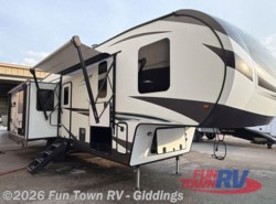 Used 2021 Forest River Flagstaff Classic 8529CSB available in Giddings, Texas