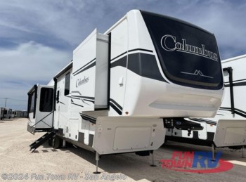 New 2024 Palomino Columbus 383FB available in San Angelo, Texas