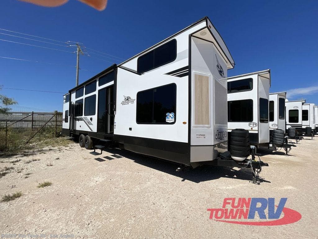 New 2026 Jayco Jay Flight Bungalow JayLoft available in San Angelo, Texas