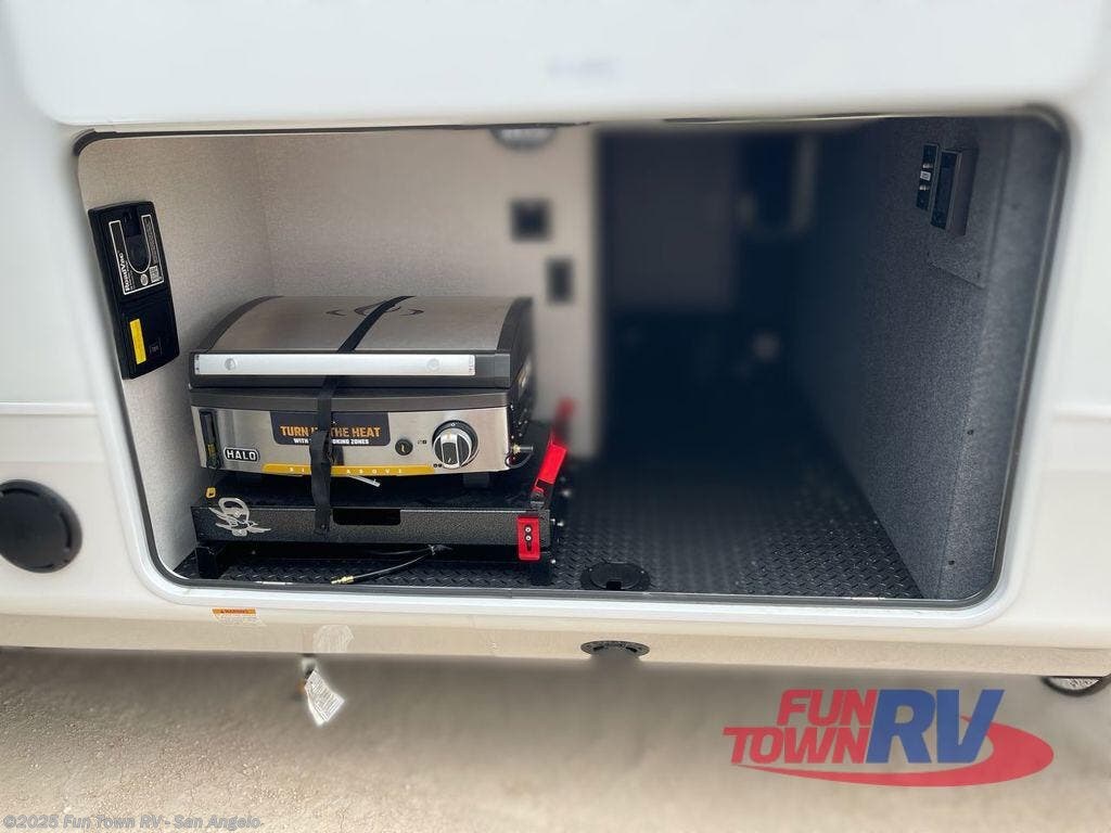 New 2026 Jayco North Point 390CKDS available in San Angelo, Texas