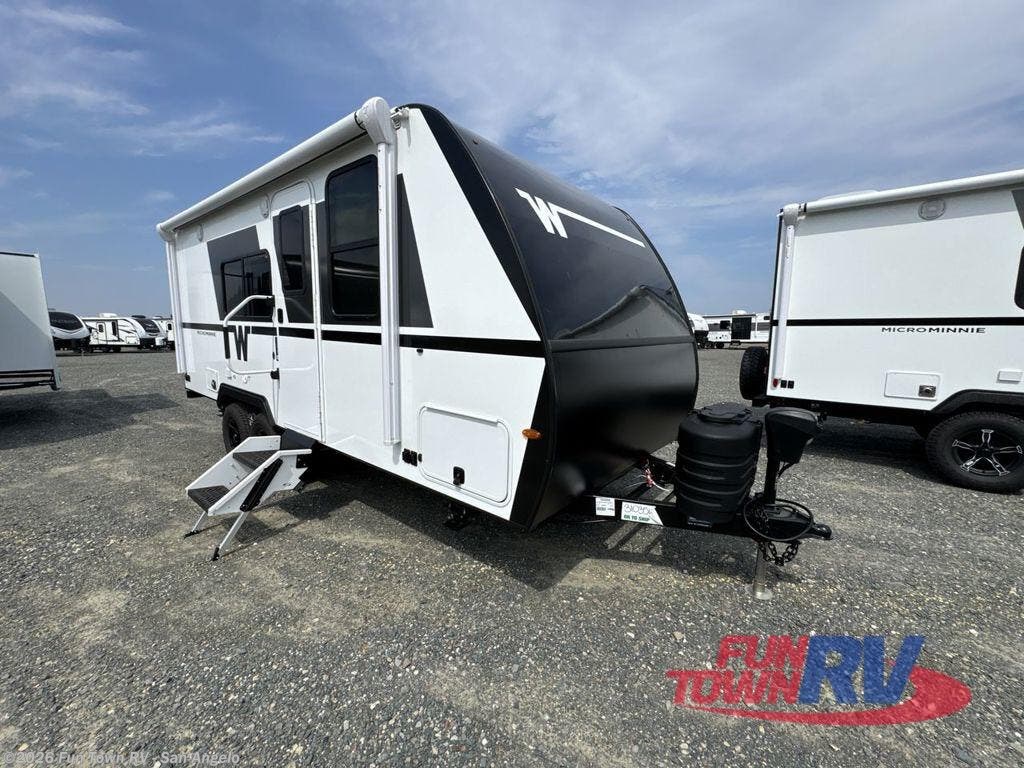 New 2026 Winnebago Micro Minnie 2108FBS available in San Angelo, Texas
