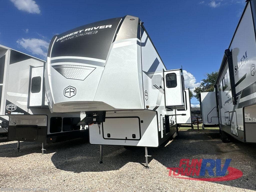 New 2026 Forest River Sandpiper 3800RK available in Mineola, Texas