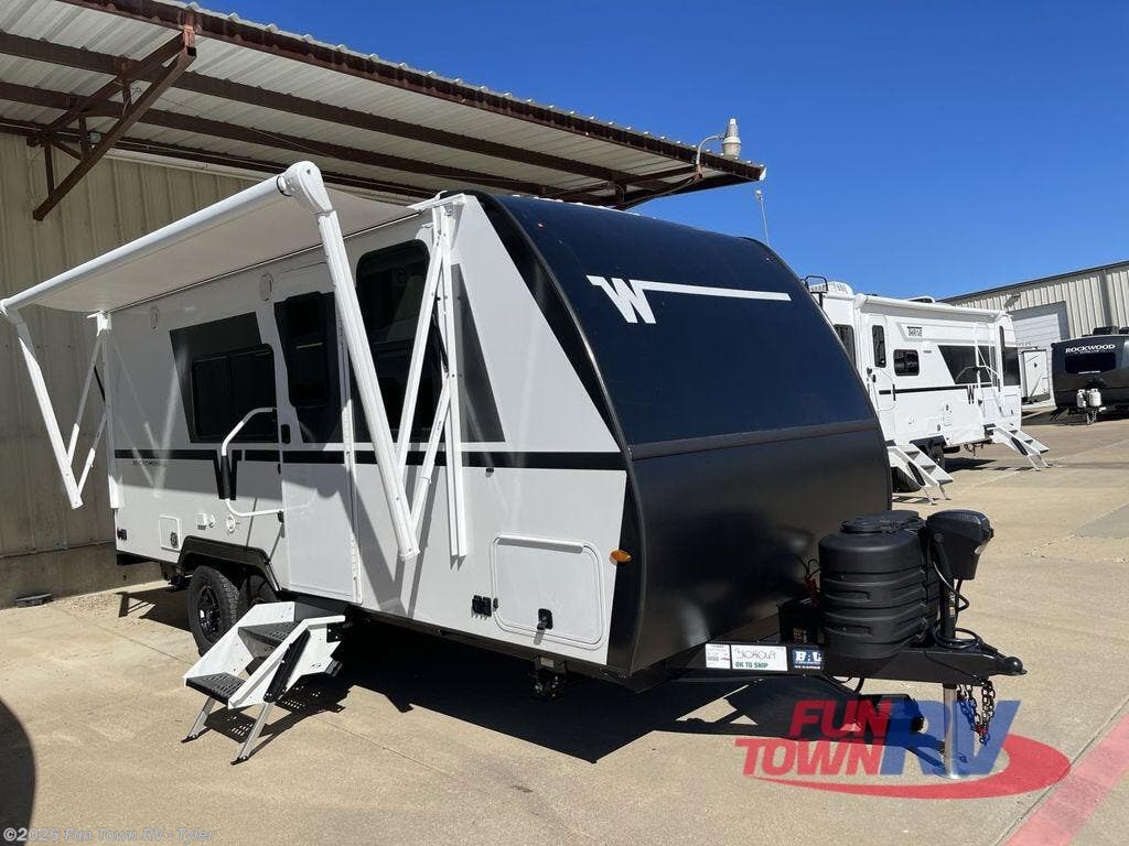 New 2026 Winnebago Micro Minnie 2108DS available in Mineola, Texas
