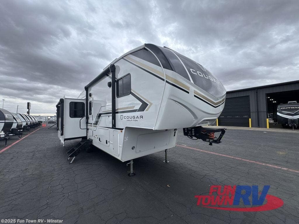 New 2026 Keystone Cougar Half-Ton 28RLI available in Thackerville, Oklahoma