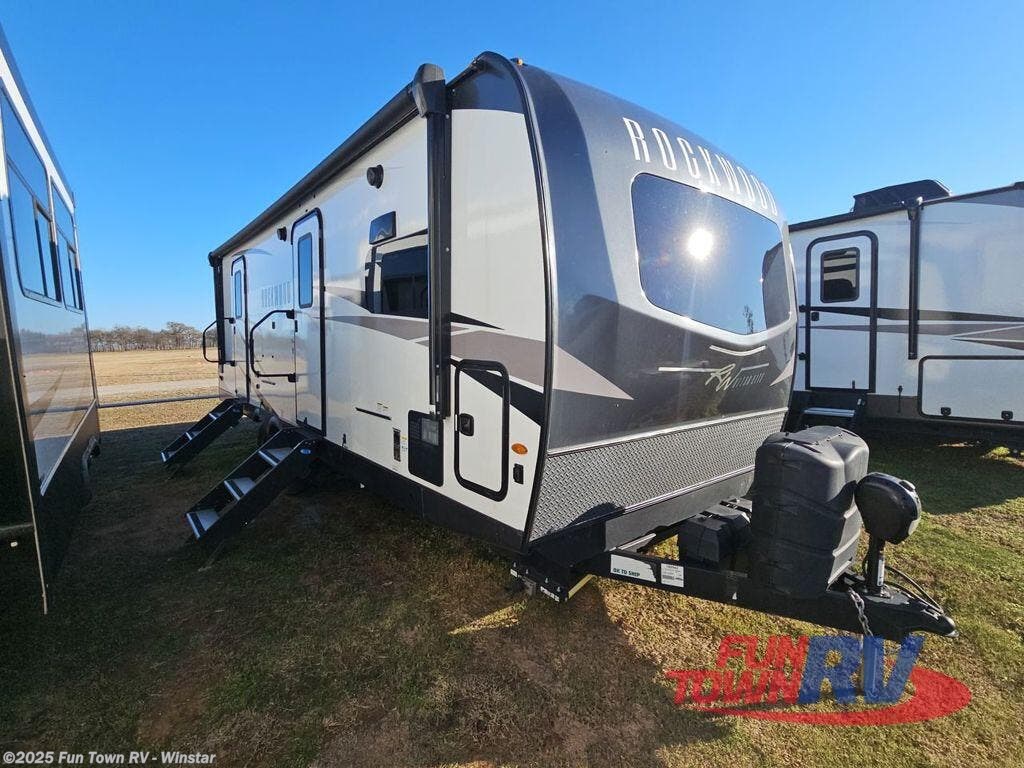 Used 2023 Forest River Rockwood Ultra Lite 2608BS available in Thackerville, Oklahoma