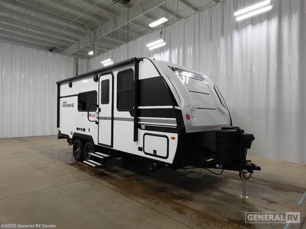 New 2025 Winnebago Micro Minnie 2108FBS available in Clarkston, Michigan