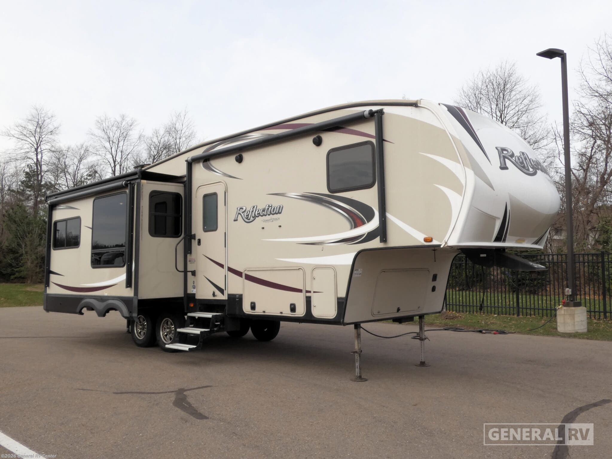 Used 2018 Grand Design Reflection 303RLS available in Clarkston, Michigan