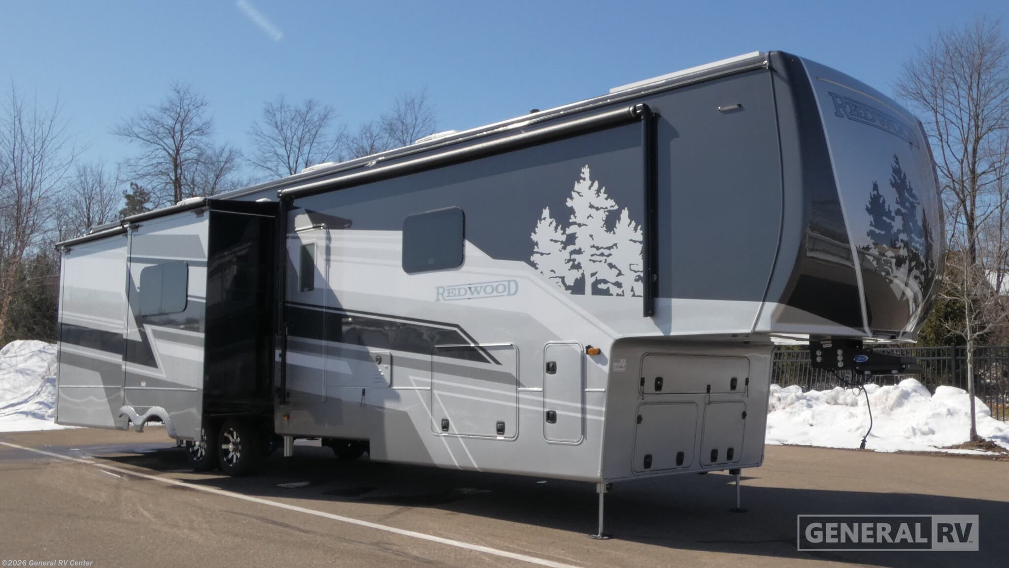 Used 2025 CrossRoads Redwood 401LK available in Clarkston, Michigan