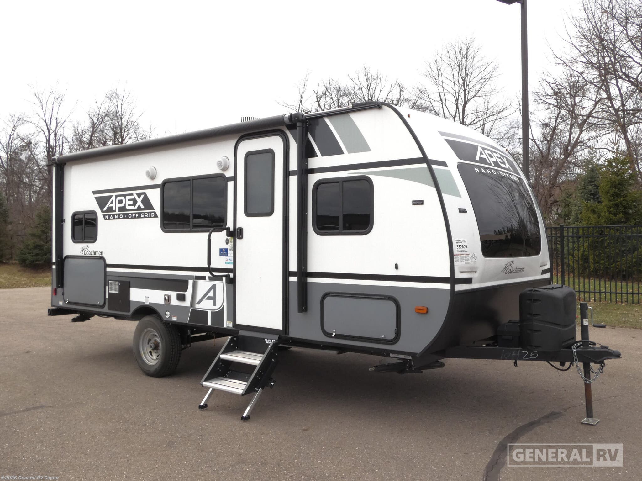 Used 2021 Coachmen Apex Nano 194BHS available in Clarkston, Michigan