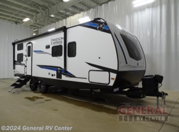 New 2024 Coachmen Freedom Express Ultra Lite 258BHS available in Ocala, Florida