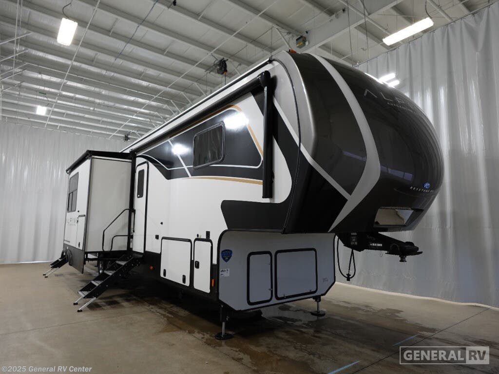 New 2025 Keystone Avalanche 380LT available in Ocala, Florida