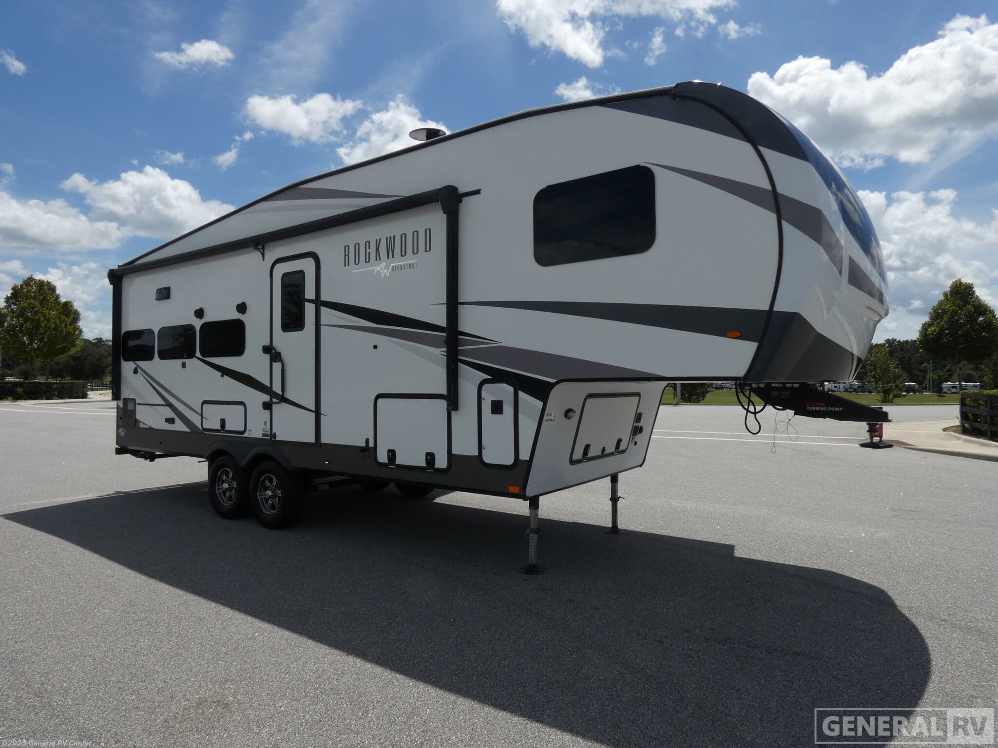 Used 2023 Forest River Rockwood Signature 2622RK available in Ocala, Florida