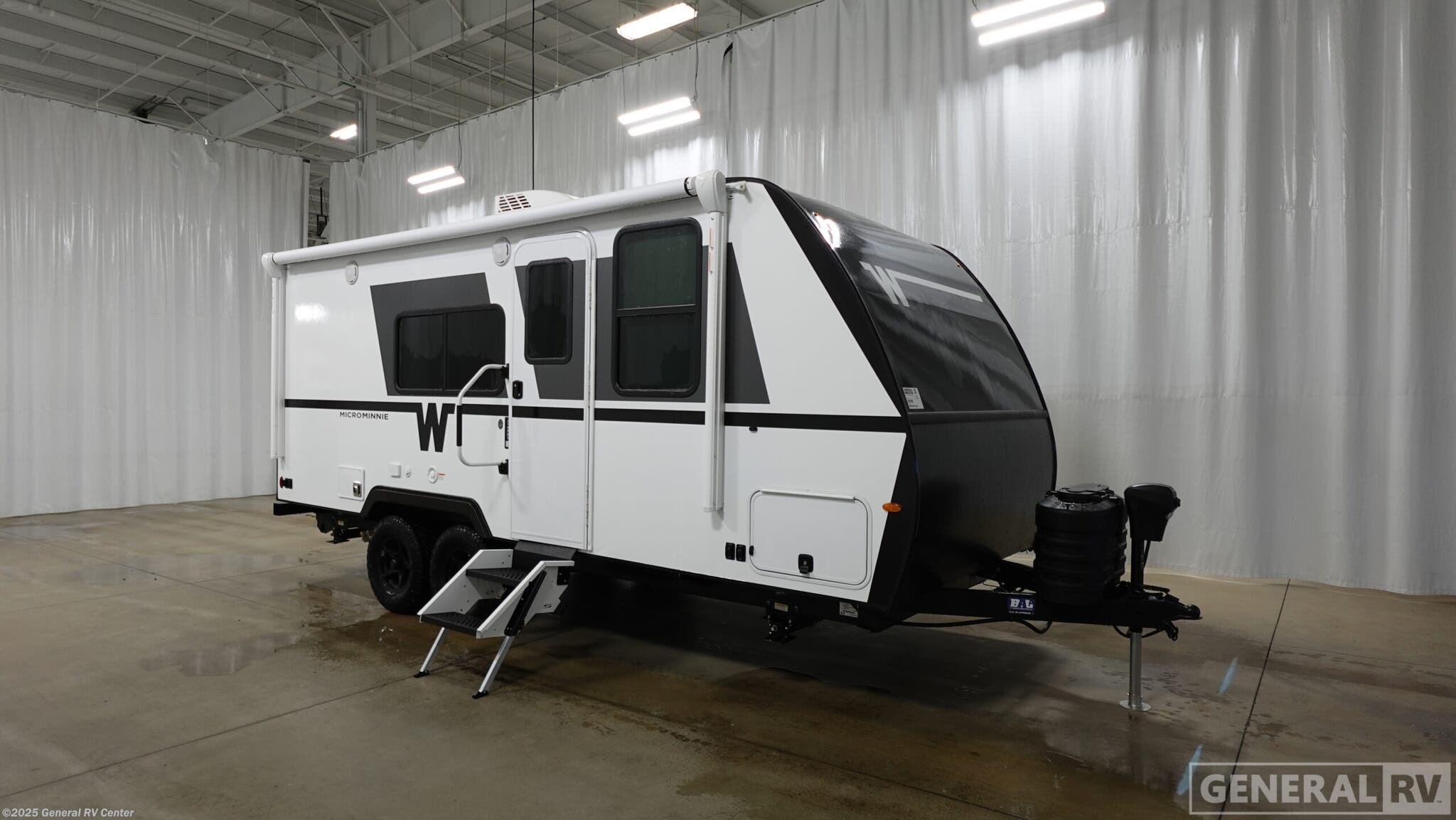 New 2026 Winnebago Micro Minnie 2108DS available in Ocala, Florida