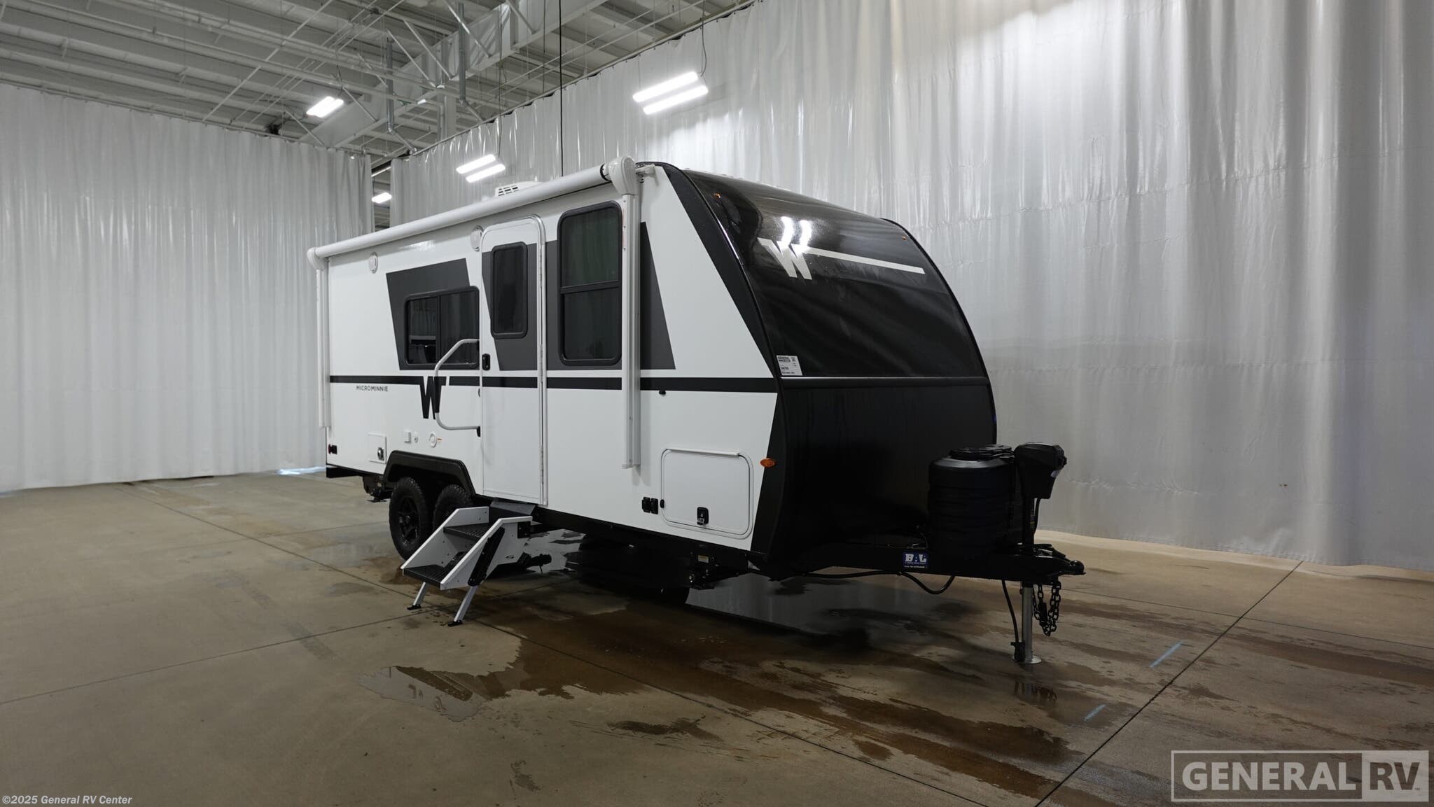 New 2026 Winnebago Micro Minnie 2108DS available in Ocala, Florida