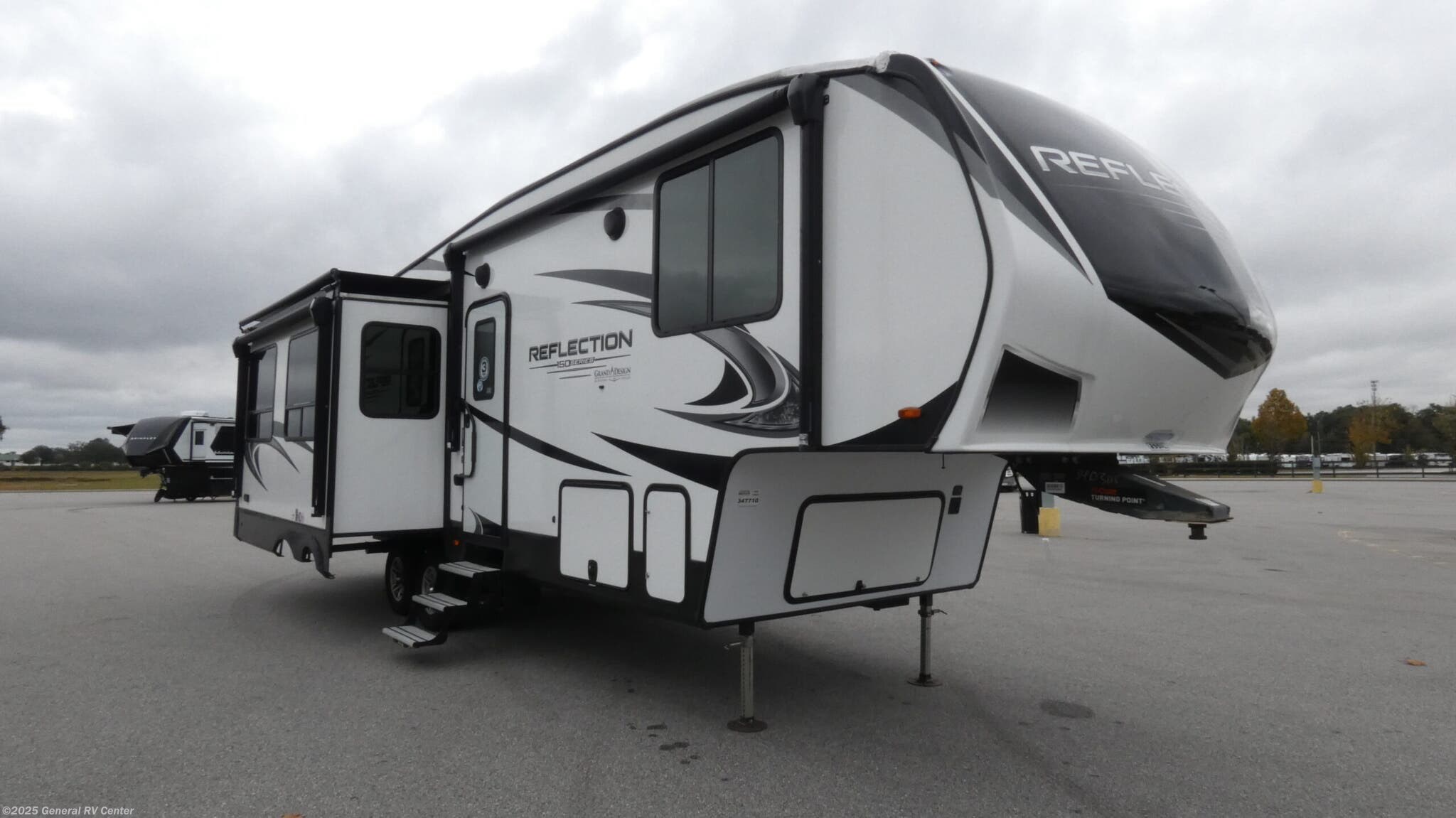 Used 2022 Grand Design Reflection 295RL available in Ocala, Florida