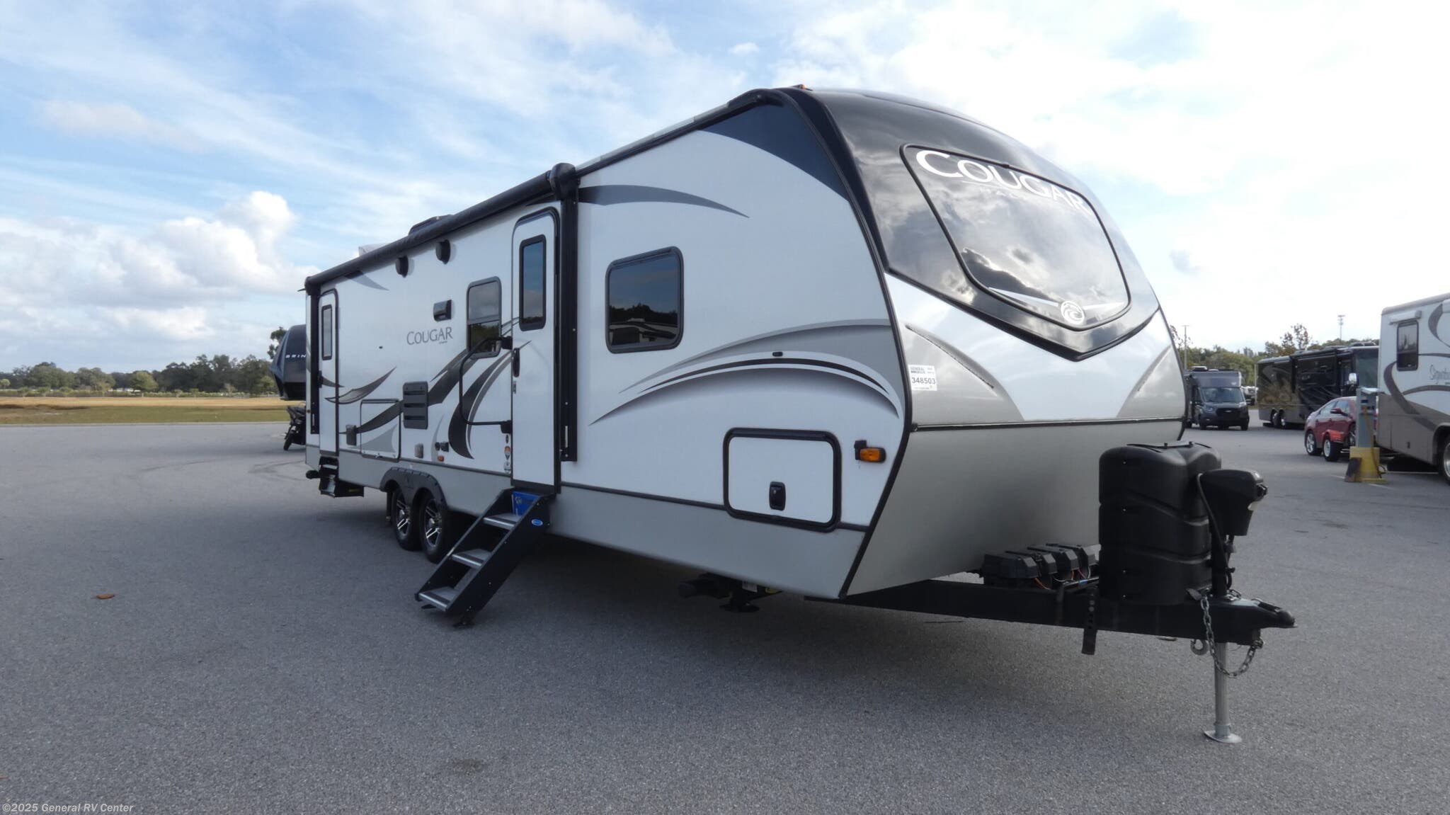 Used 2020 Keystone Cougar 29BHS available in Ocala, Florida