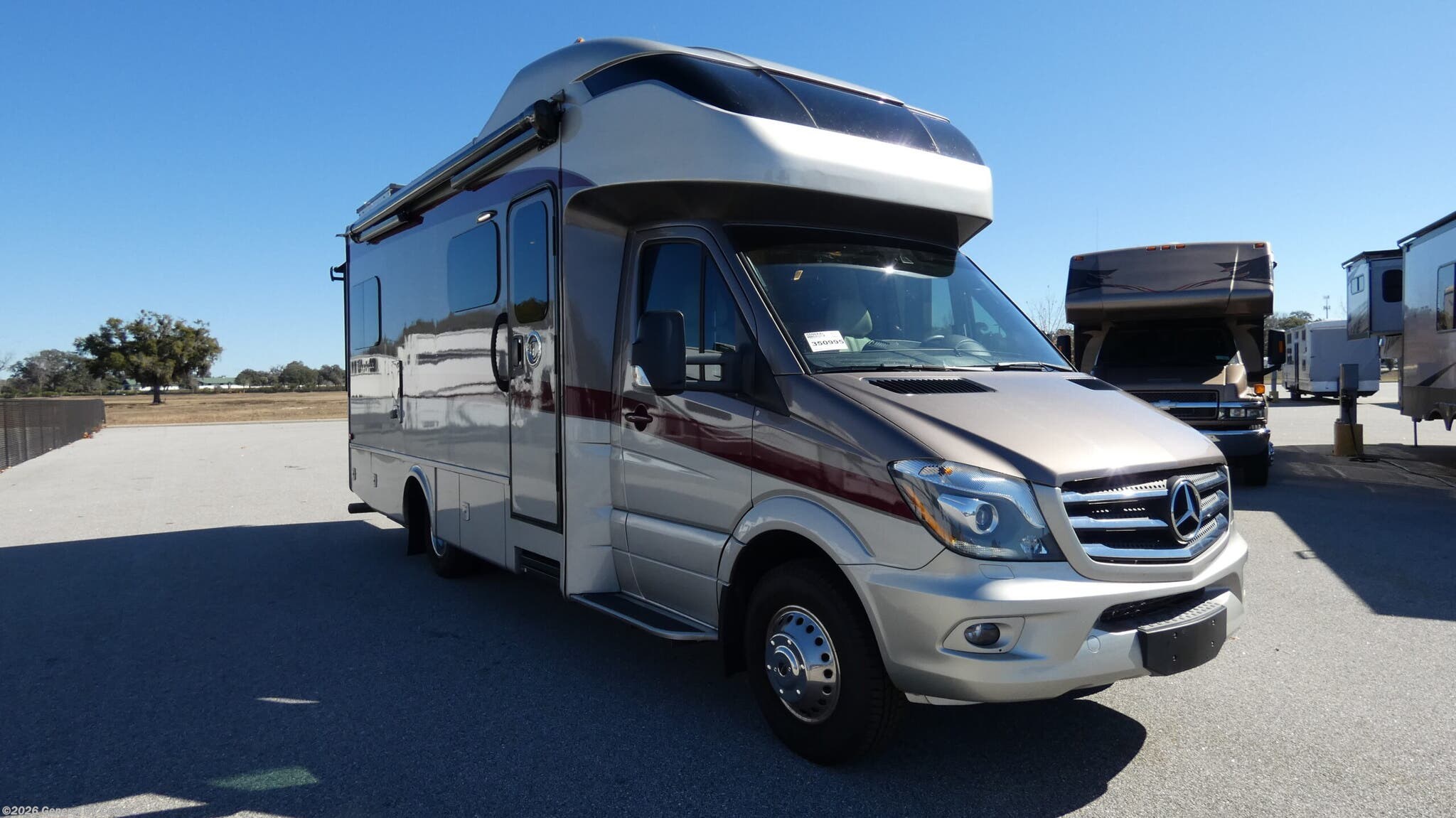 Used 2019 Tiffin Wayfarer 24BW available in Ocala, Florida