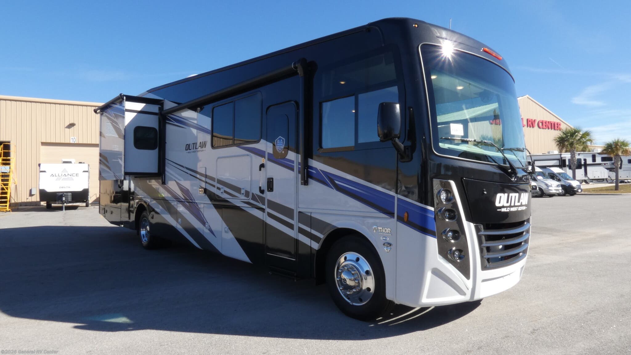 New 2026 Thor Motor Coach Outlaw 38M available in Ocala, Florida