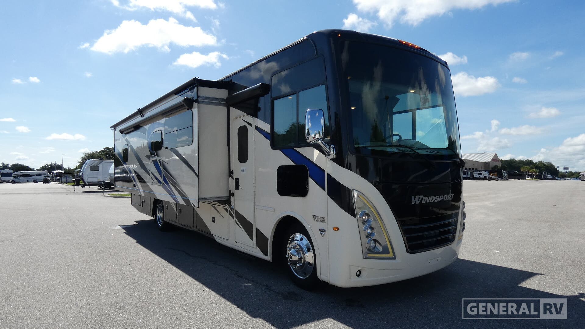 Used 2023 Thor Motor Coach Windsport 34R available in Ocala, Florida