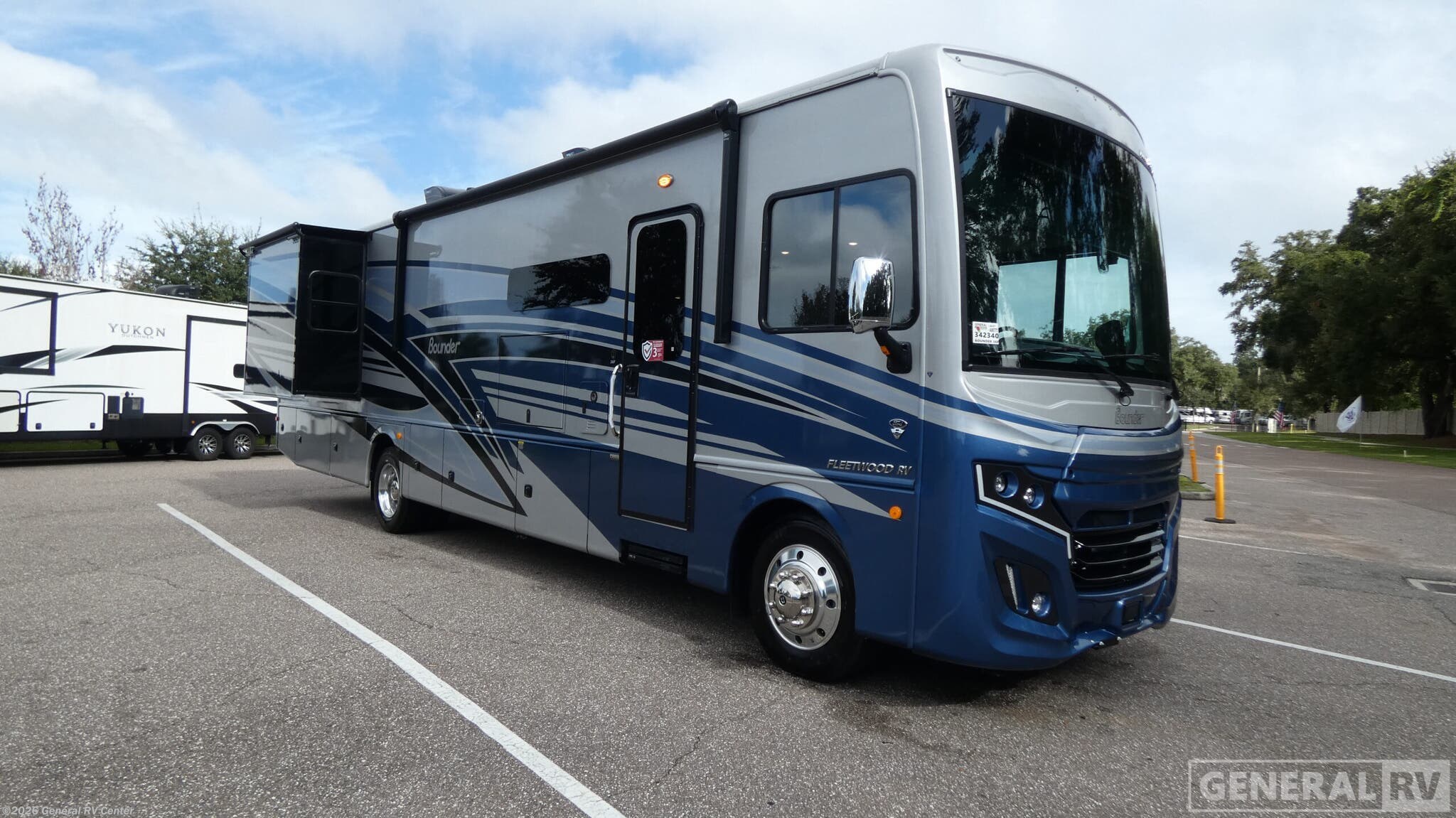 New 2026 Fleetwood Bounder 36F available in Ocala, Florida