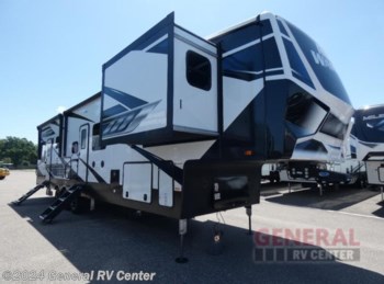 New 2022 Heartland Road Warrior 414 available in Dover, Florida
