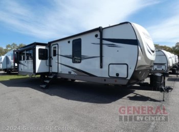 Used 2023 Forest River Wildwood Heritage Glen 308RL available in Dover, Florida