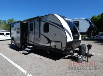 Used 2017 CrossRoads Sunset Trail Grand Reserve SS26SI available in Dover, Florida