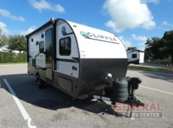 Used 2022 Coachmen Clipper Ultra-Lite 17BH available in Dover, Florida