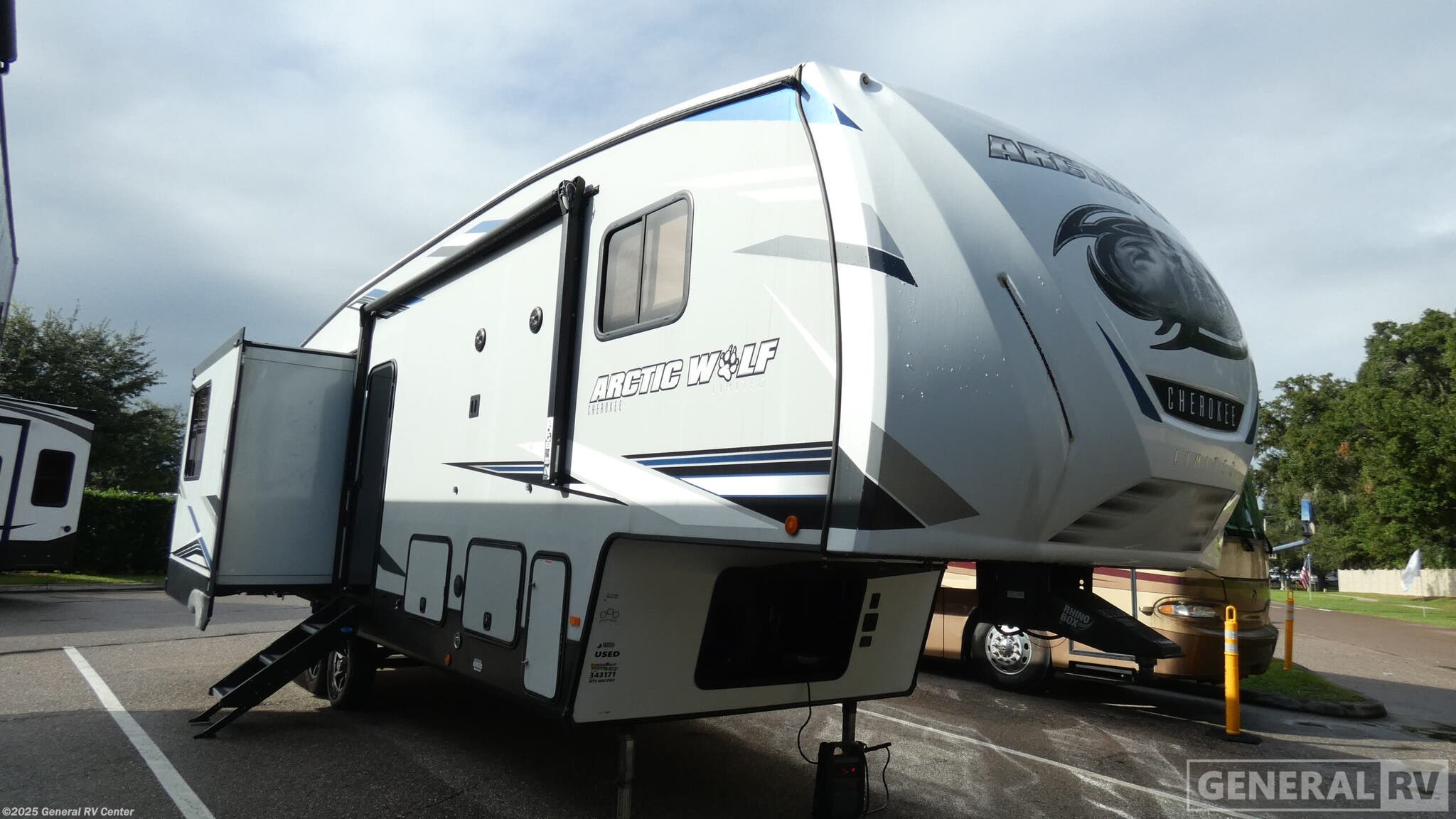 Used 2021 Forest River Cherokee Arctic Wolf 298LB available in Dover, Florida