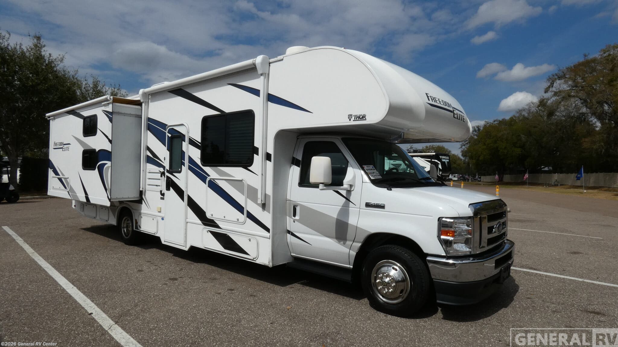 Used 2022 Thor Motor Coach Freedom Elite 30FE available in Dover, Florida