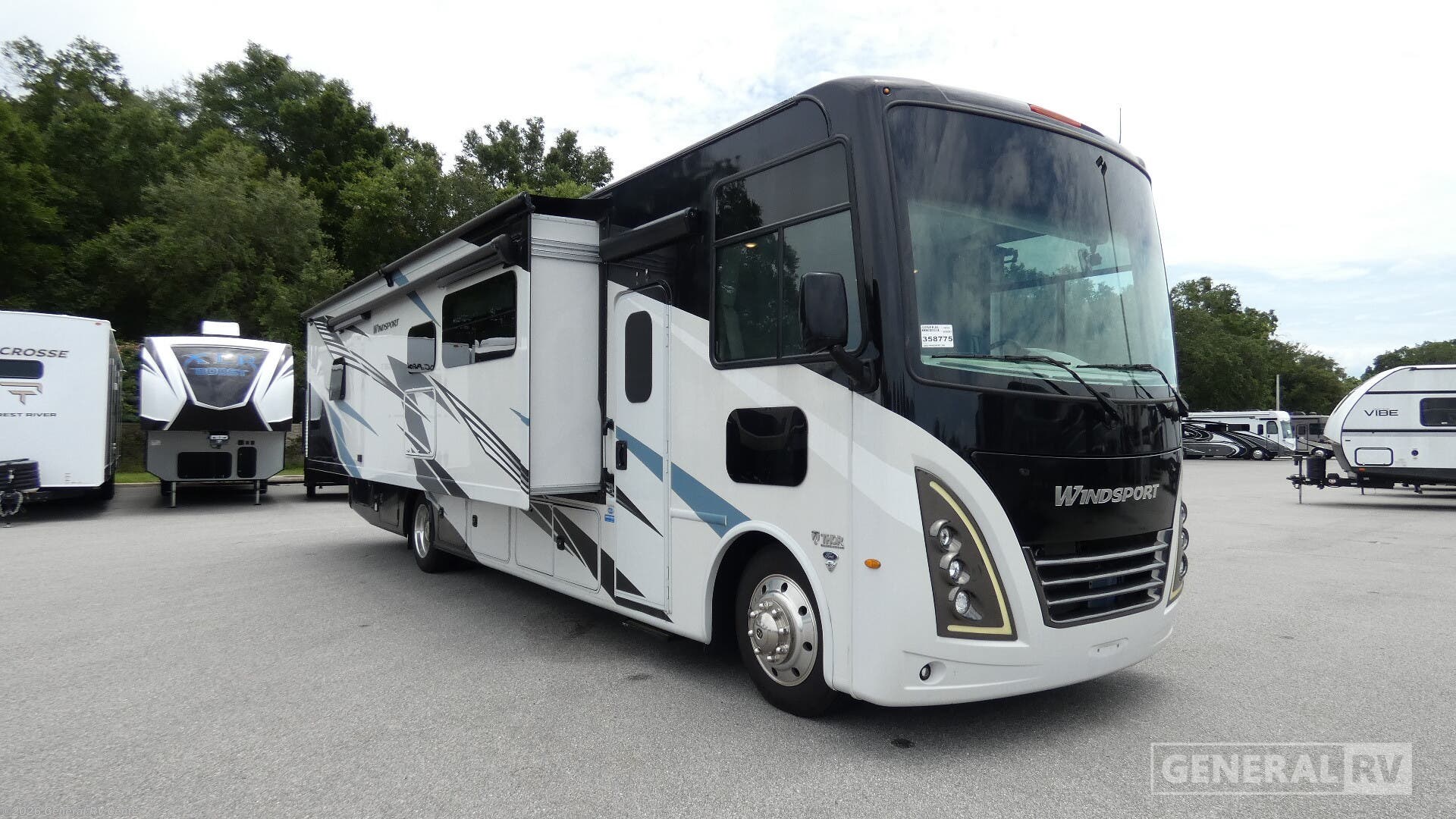 Used 2024 Thor Motor Coach Windsport 34R available in Dover, Florida