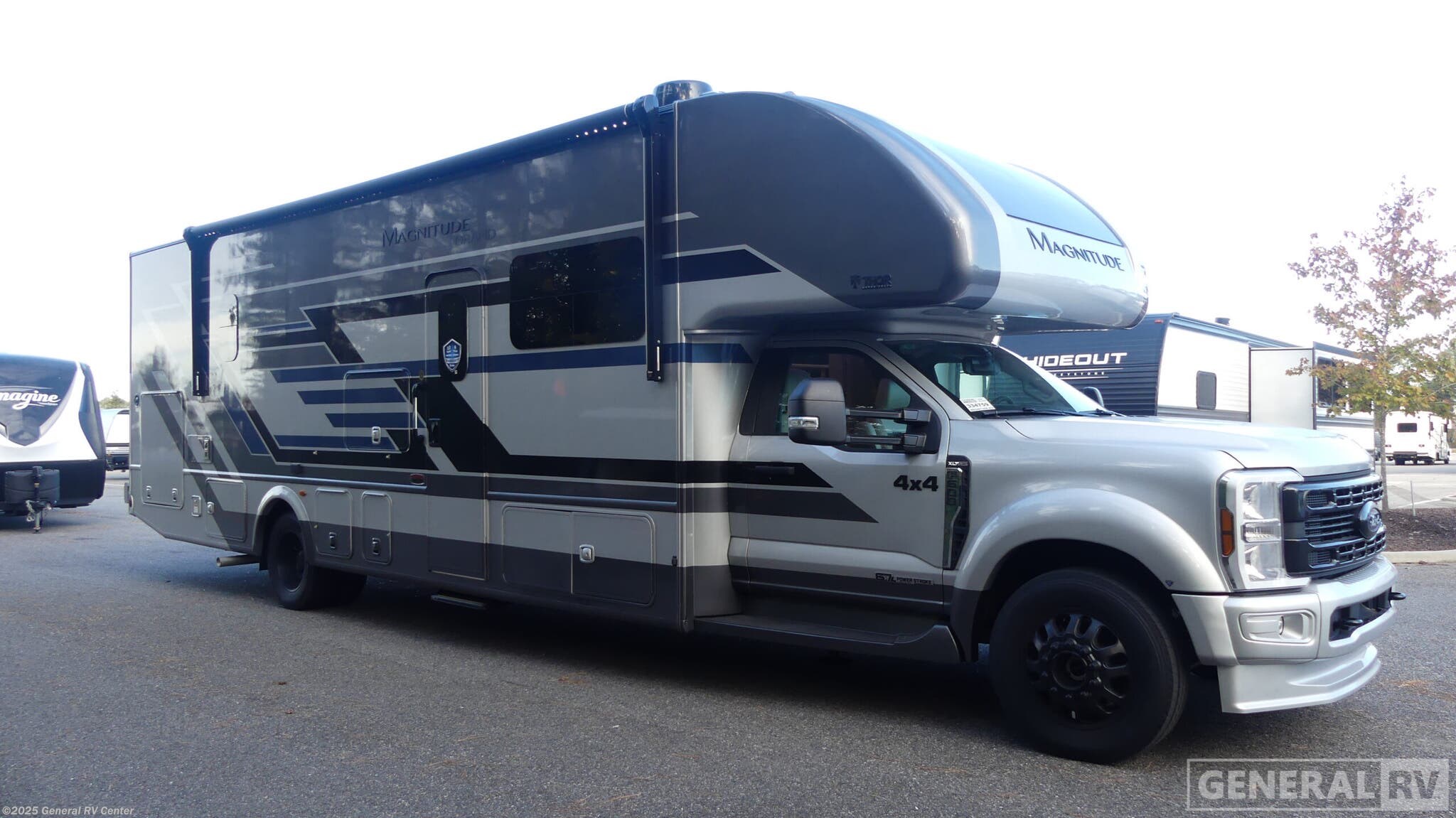 New 2026 Thor Motor Coach Magnitude R36 available in Ashland, Virginia