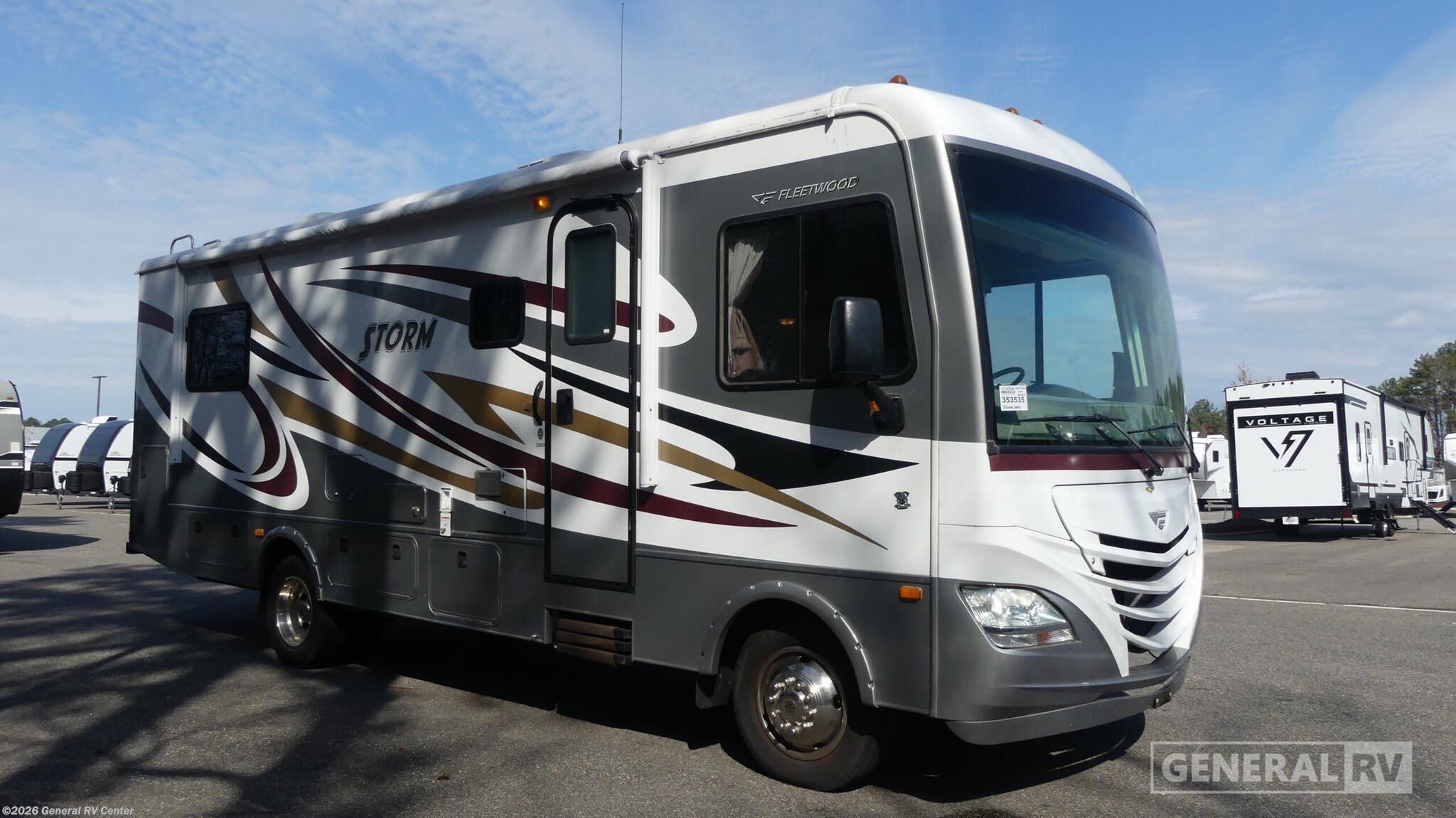Used 2014 Fleetwood Storm 28MS available in Ashland, Virginia