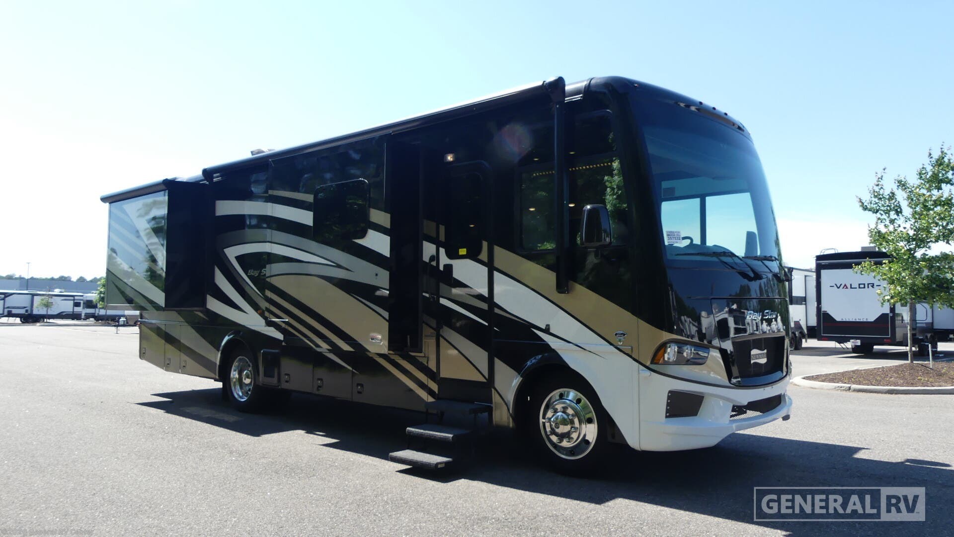 Used 2021 Newmar Bay Star 3226 available in Ashland, Virginia