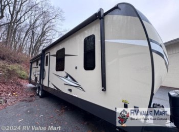 Used 2021 Forest River Flagstaff Classic 8320KSB available in Manheim, Pennsylvania