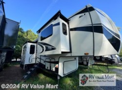 Used 2020 Forest River Cardinal Luxury 370FLX available in Manheim, Pennsylvania