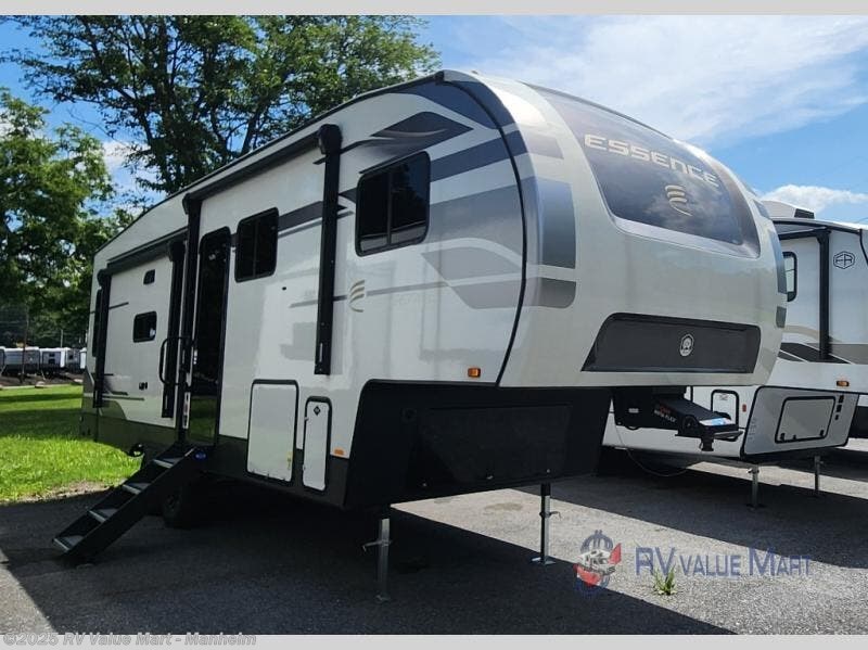 New 2025 Cruiser RV Essence E-28RL available in Manheim, Pennsylvania