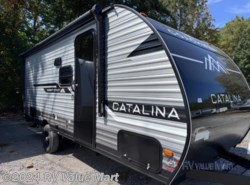 New 2025 Coachmen Catalina Summit Series 7 184BHSX available in Manheim, Pennsylvania