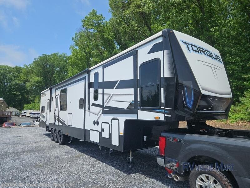 New 2025 Heartland Torque 424 available in Manheim, Pennsylvania