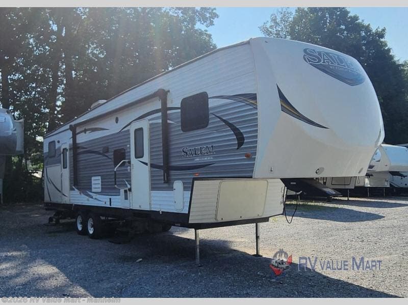 Used 2016 Forest River Salem 33BHOK available in Manheim, Pennsylvania