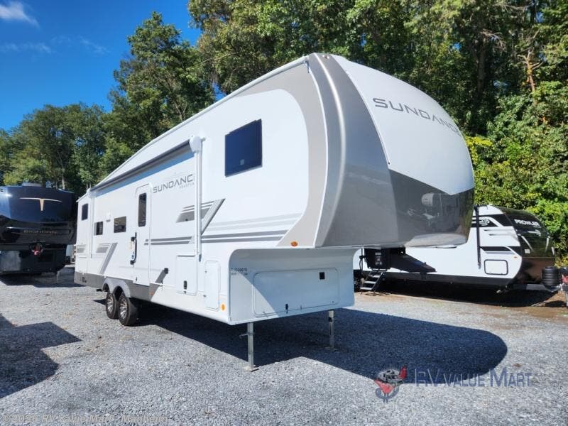 New 2026 Heartland Sundance 28DB available in Manheim, Pennsylvania