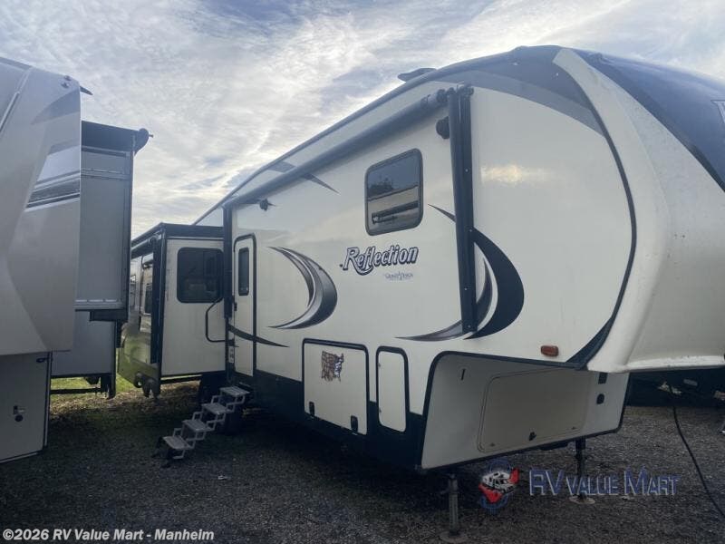 Used 2018 Grand Design Reflection 337RLS available in Manheim, Pennsylvania