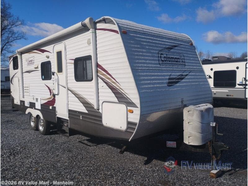 Used 2010 Coleman  Dutchmen  Light 265BHS available in Manheim, Pennsylvania