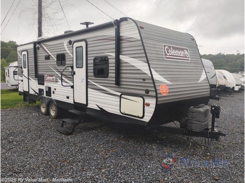 Used 2018 Coleman  Lantern Series 263BH available in Manheim, Pennsylvania