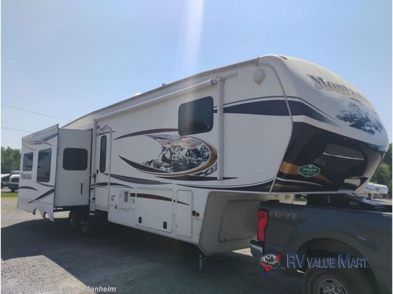 Used 2012 Keystone Montana 3700 RL available in Manheim, Pennsylvania